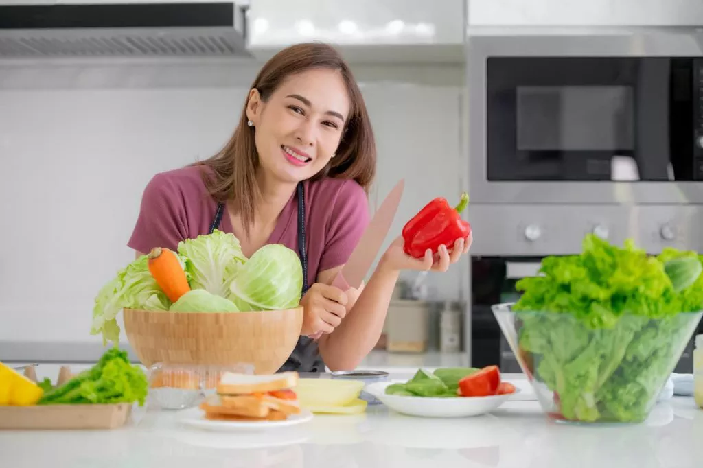 Monitoring Suhu Penyimpanan Sayuran di Dapur MBG